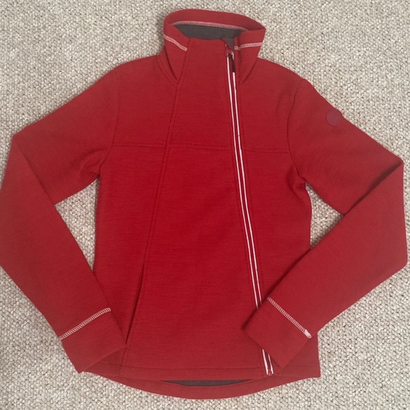 bench zip up sweater